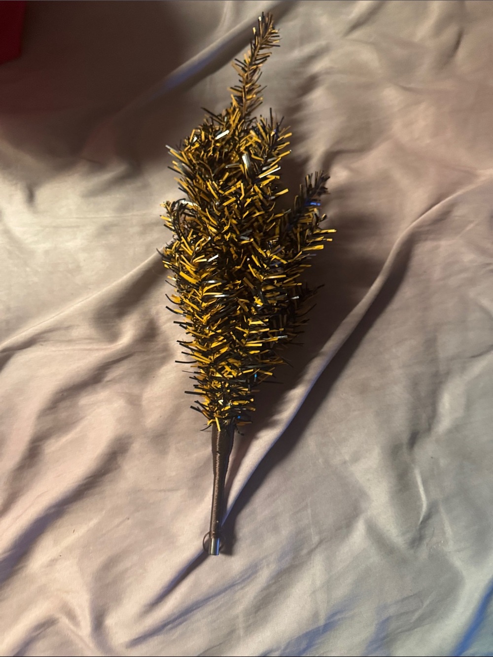 Decorative Metallic Tinsel Spray - Gold Accent